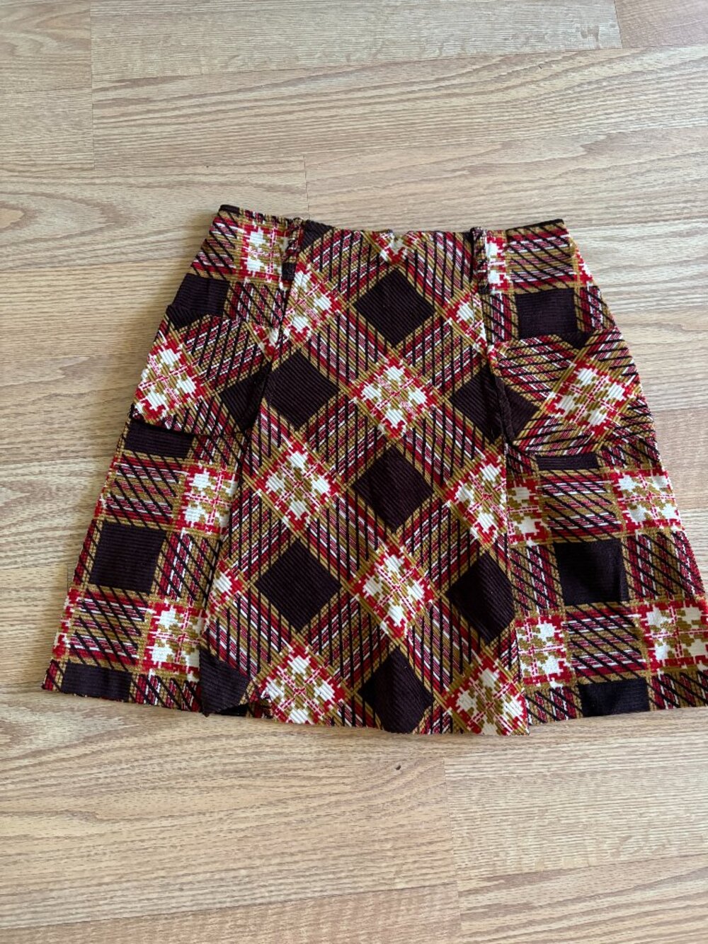Vintage Corduroy Skirt 1970's Women's Skirt (need new zipper) see measurements